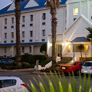 Hotel Road