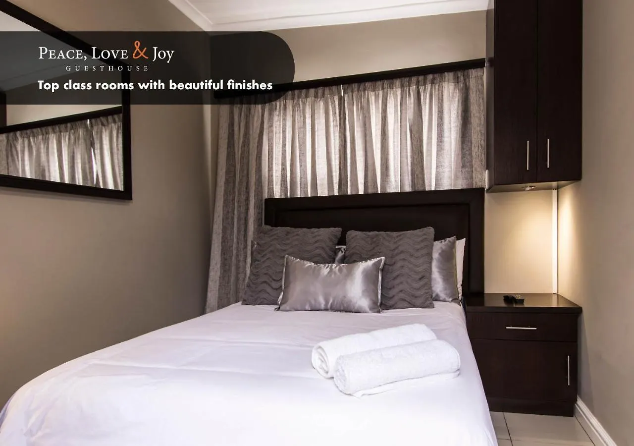 Guest house Peace Love And Joy Self Catering Units Port Elizabeth
